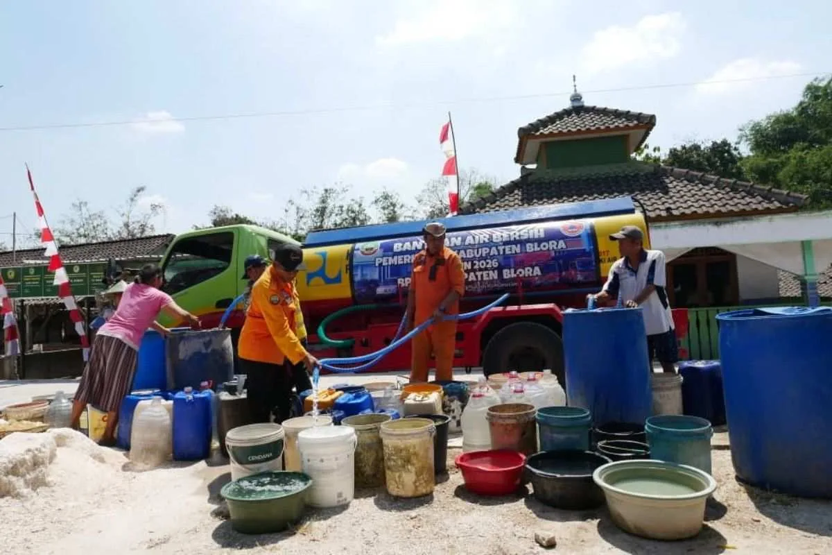 PU perkuat dukungan air bersih bagi warga terdampak kekeringan Jateng PU perkuat dukungan air bersih bagi warga terdampak kekeringan Jateng