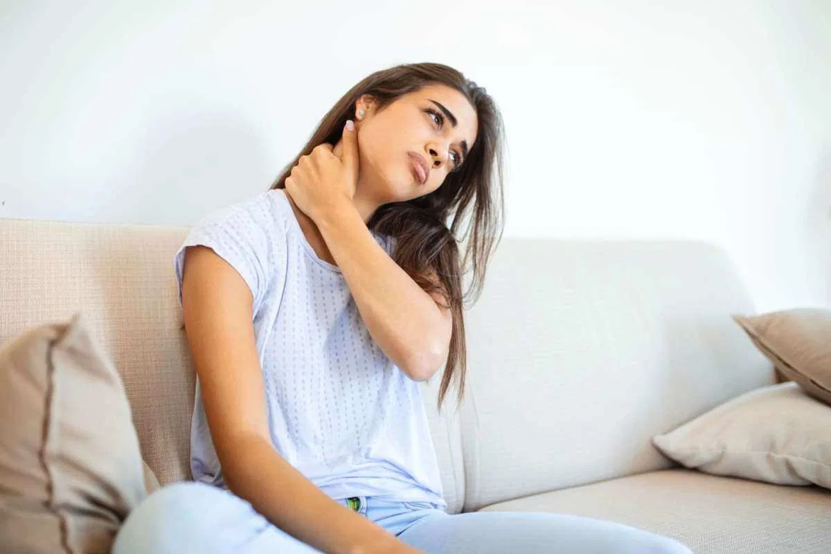Jangan Panik, Ini 5 Cara Meredakan Leher Kaku Akibat Salah Posisi Tidur Jangan Panik, Ini 5 Cara Meredakan Leher Kaku Akibat Salah Posisi Tidur