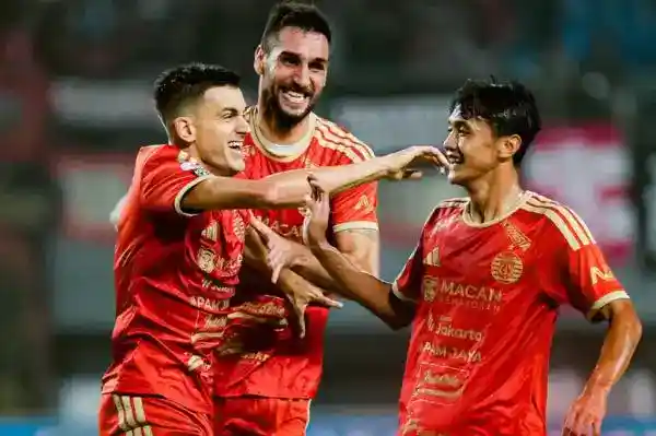 Persija Kembali Pimpin Super League Usai Menang 5-1 atas Arema FC