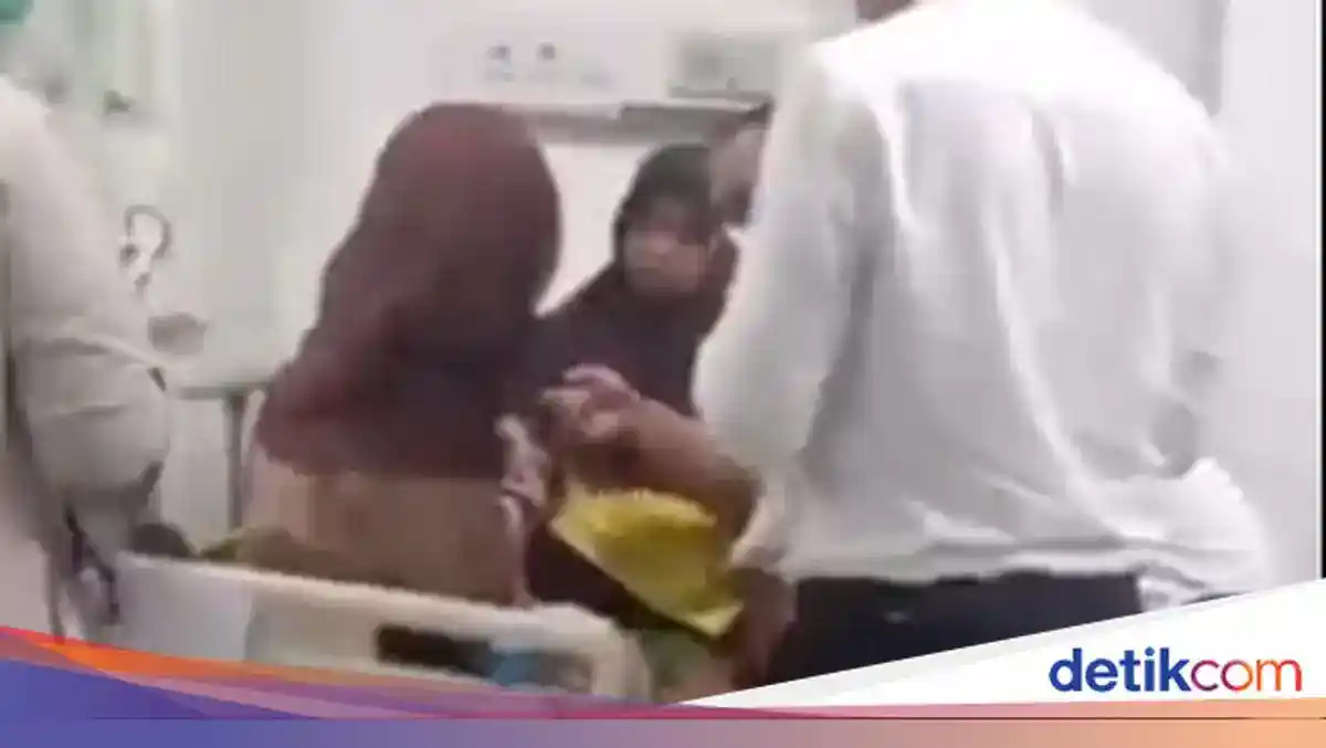 103 Murid di Cisarua Alami Gejala Usai Menyantap Menu MBG