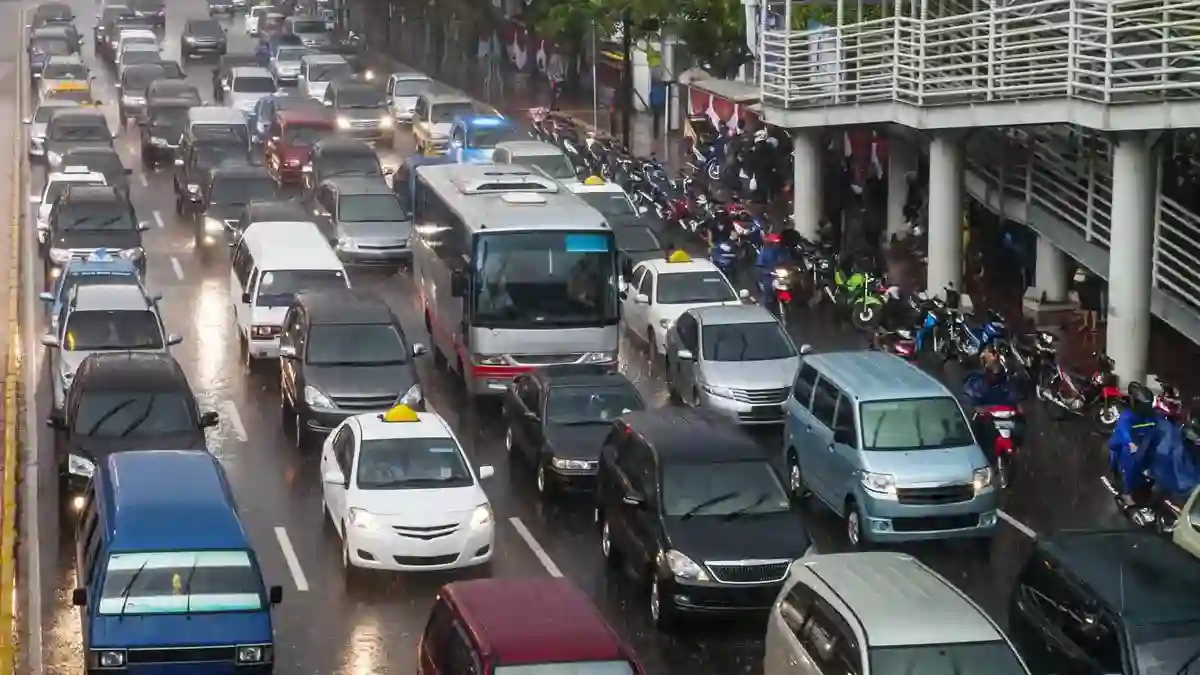 Dari PKB ke Layanan Publik: Alokasi untuk Jalan dan Transportasi Jakarta