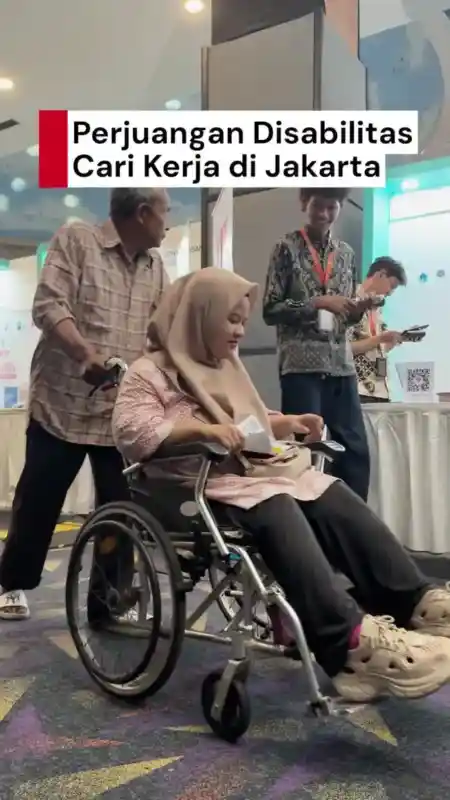 Harapan Kerja Amelia di Tengah Ramainya Bursa Kerja Jakarta