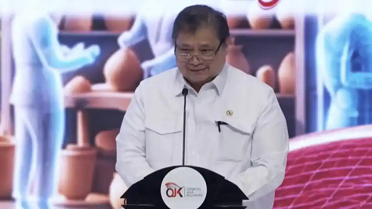 Airlangga Luruskan Isu Pembagian HP Gratis Setelah Berkomunikasi dengan Hashim