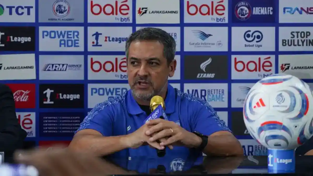 Arema FC Berpisah dengan Marcos Santos Setelah Lima Laga Tanpa Kemenangan