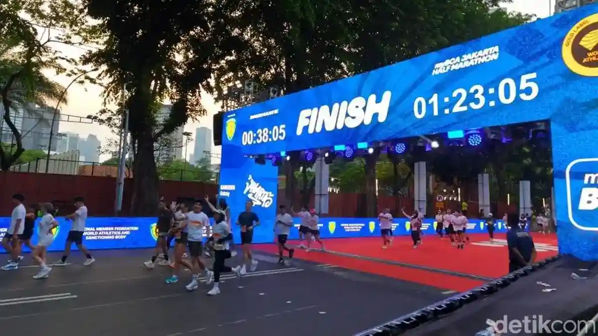 Pelari Beri Respons Berbeda soal Cuaca Jakarta di Hari Pertama JRF 2026