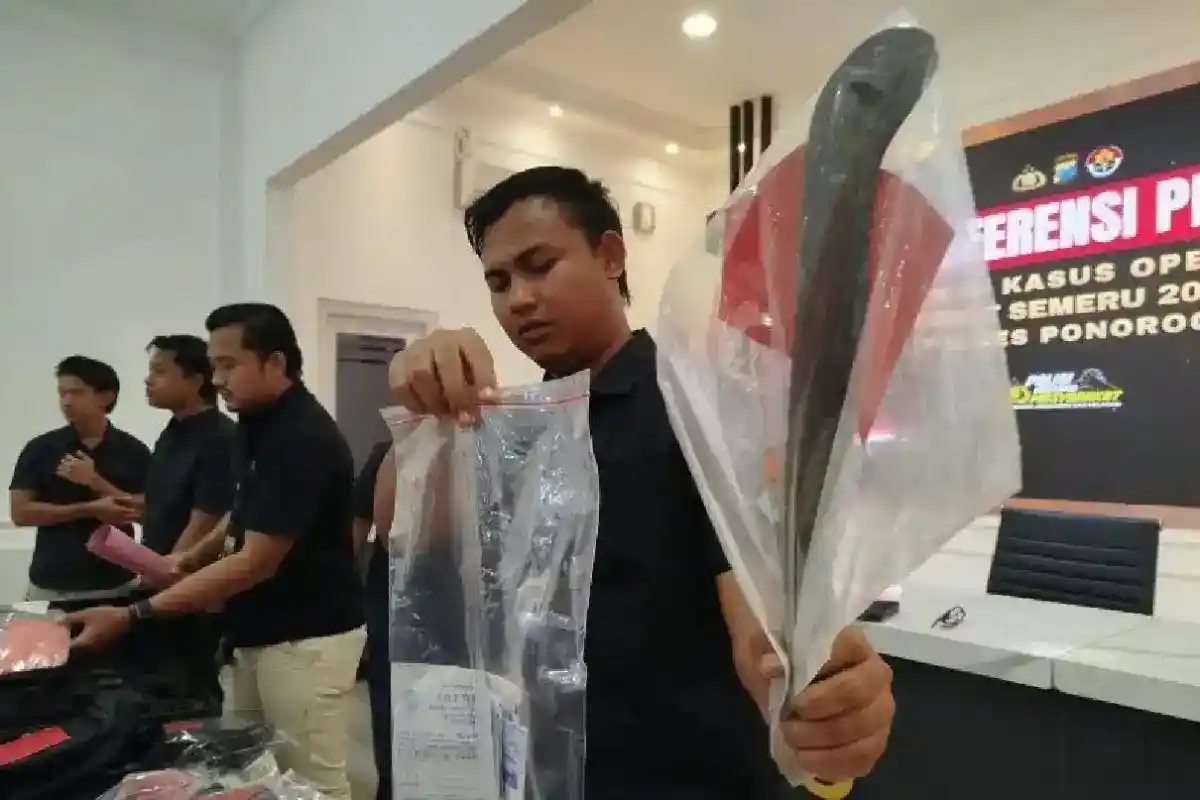 Dua Terduga Pencuri Emas 209,72 Gram Ditangkap di Ponorogo