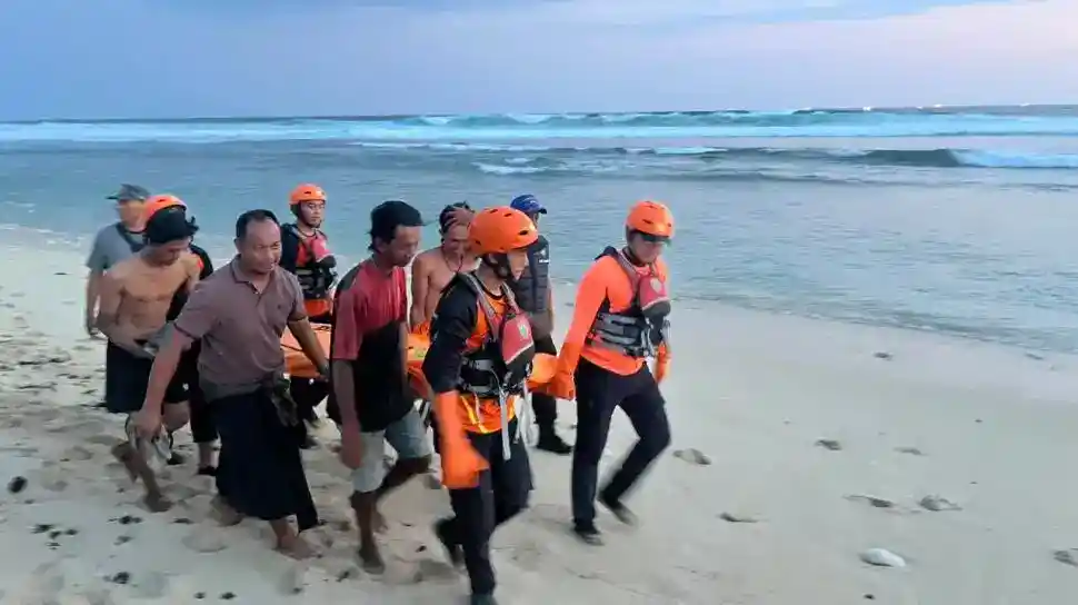 Evakuasi Jenazah di Pantai Nyang-Nyang, Identitas Korban Belum Terungkap