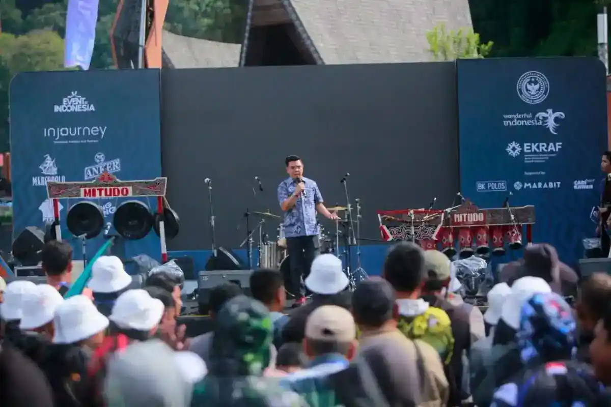 Tarik Tombur Toba Hadirkan Lomba Memancing dan Budaya di Parapat