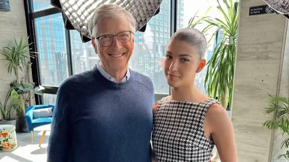 Bill Gates Soroti Masa Transisi AI dan Dampaknya bagi Masyarakat