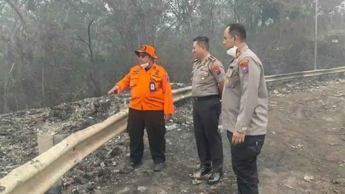 Bara di TPA Supit Urang Masih Ditangani pada Hari Kelima