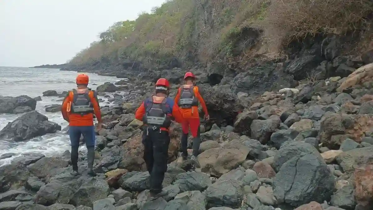 Pencarian Pemuda yang Hilang di Perairan Bukit Asah Dilanjutkan