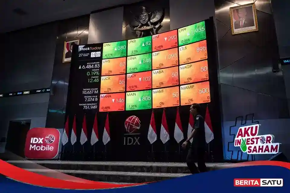 IHSG Turun 1% pada Sesi I, Lima Saham Melaju Lebih dari 17%