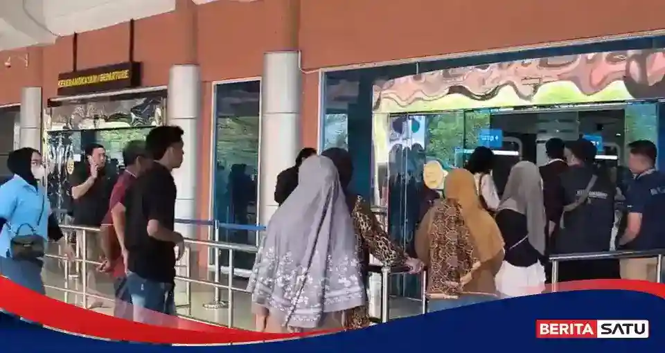 Penerbangan di Palembang Pulih Usai Hujan Redakan Kabut Asap