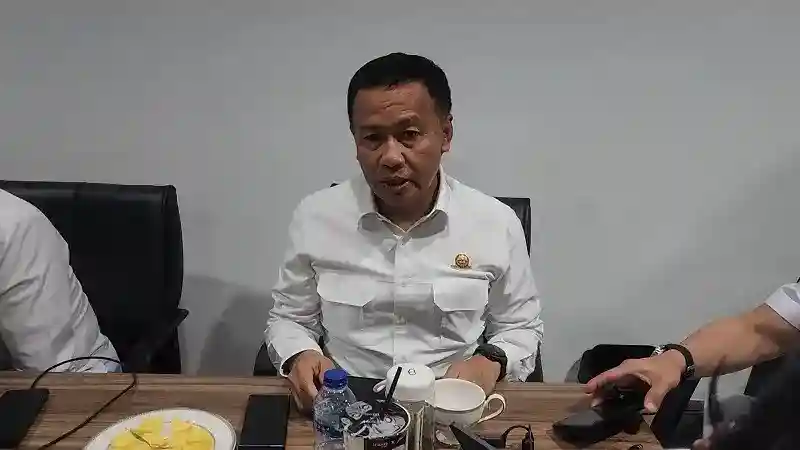 Pembatasan Truk Sumbu Tiga Direncanakan Berlaku pada Nataru 2026/2027