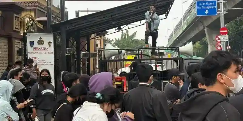 Aksi AMPER di Mabes Polri Soroti Penanganan Kasus Blackout Batam