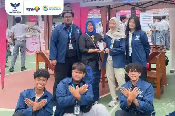 Edufair MNC University Buka Ruang Konsultasi Studi bagi Siswa SMAN 17 Tangerang