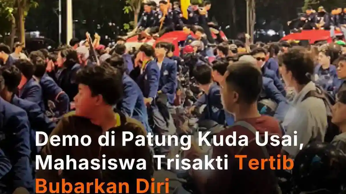 Aksi Tritura di Jakarta Pusat Berakhir, Mahasiswa Trisakti Tinggalkan Patung Kuda Aksi Tritura di Jakarta Pusat Berakhir, Mahasiswa Trisakti Tinggalkan Patung Kuda