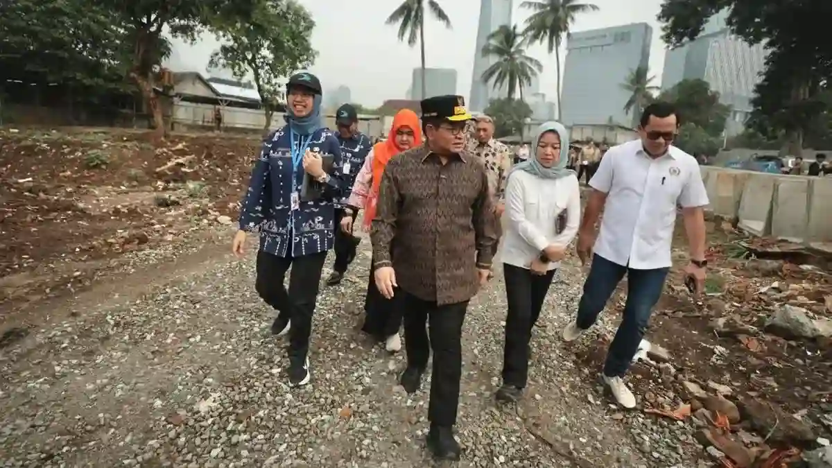 Pramono Perkuat Penanganan Mampang dan Krukut untuk Hadapi Musim Hujan