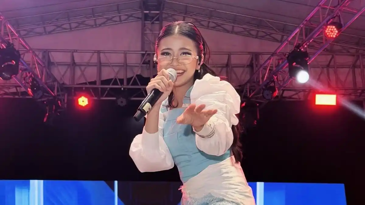 Tasya Allesia Tampil di Kediri, Bawakan Pengalaman Panggung Dangdut Academy 7 Tasya Allesia Tampil di Kediri, Bawakan Pengalaman Panggung Dangdut Academy 7