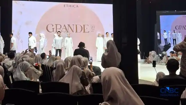 Kini, satu video TikTok dapat membuat produk ditemukan di Jakarta, dibeli di Surabaya, dan dikirim ke Makassar dalam waktu singkat Kini, satu video TikTok dapat membuat produk ditemukan di Jakarta, dibeli di Surabaya, dan dikirim ke Makassar dalam waktu singkat