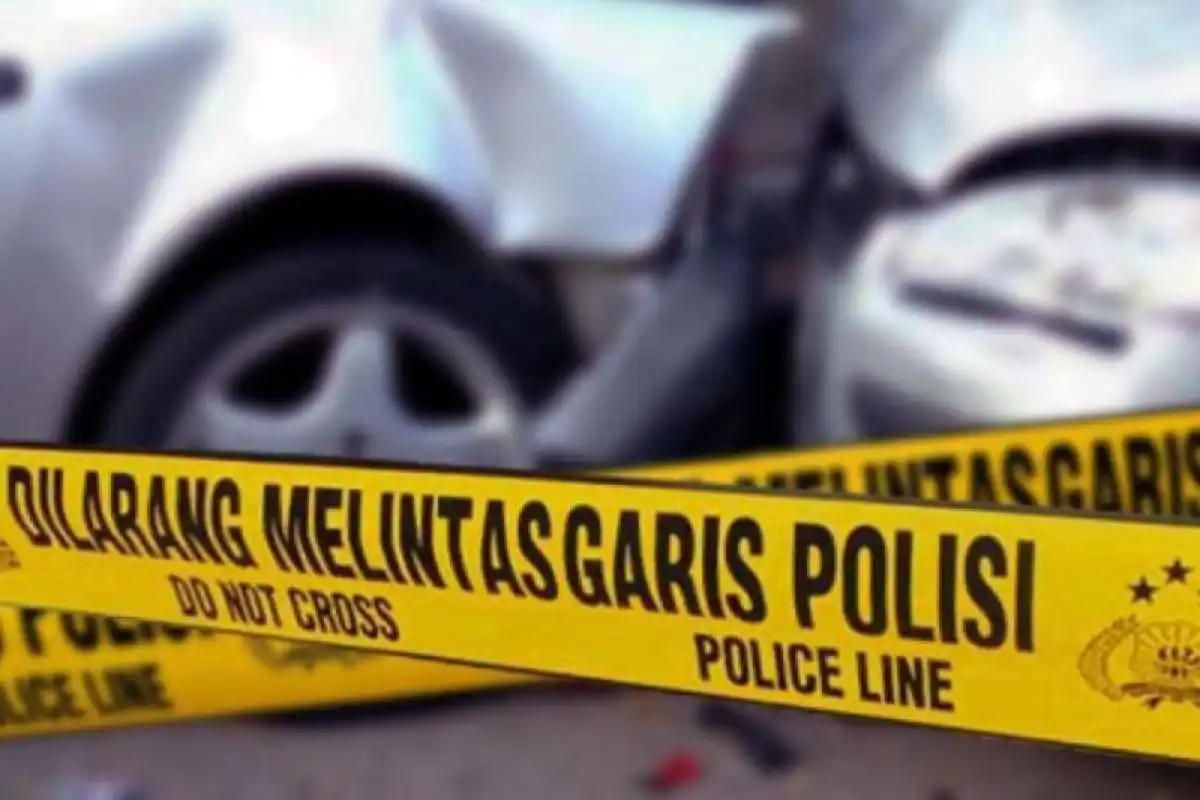 Dua Pengendara Becak Motor Tewas dalam Kecelakaan di Daan Mogot