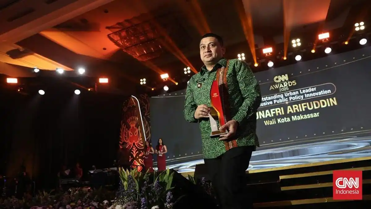 Munafri Arifuddin Resmi Berlabuh ke Demokrat Setelah Tinggalkan Golkar Munafri Arifuddin Resmi Berlabuh ke Demokrat Setelah Tinggalkan Golkar