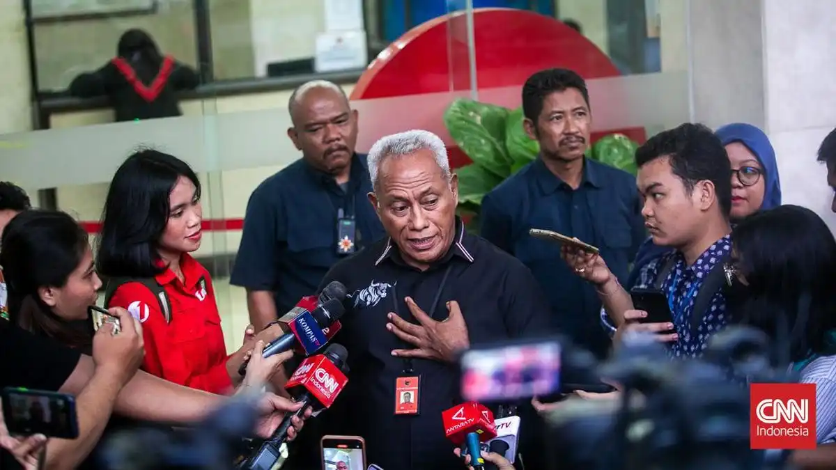 Komarudin Watubun Soroti Kinerja KPU Setelah Putusan MK soal Gibran Komarudin Watubun Soroti Kinerja KPU Setelah Putusan MK soal Gibran