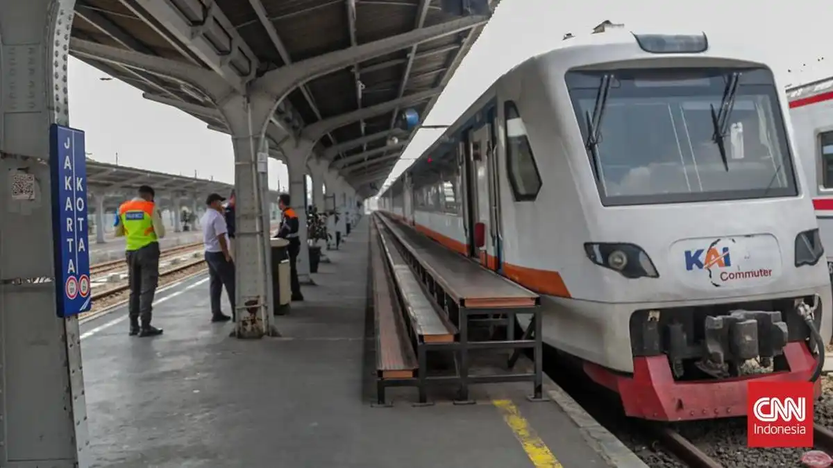 Perjalanan KRL Green Line Terganggu akibat Insiden di Serpong dan Gangguan Sinyal Perjalanan KRL Green Line Terganggu akibat Insiden di Serpong dan Gangguan Sinyal