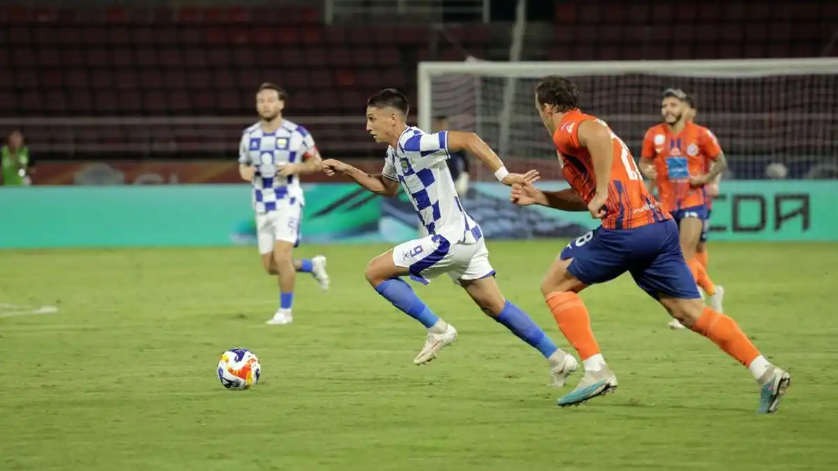 Persib Balikkan Keadaan atas Port FC dengan Tiga Gol di Pengujung Laga Persib Balikkan Keadaan atas Port FC dengan Tiga Gol di Pengujung Laga