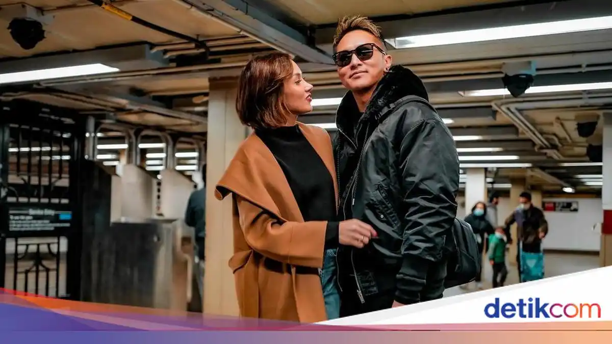 Perceraian Sara Wijayanto dan Demian Aditya Belum Berkekuatan Hukum Tetap Perceraian Sara Wijayanto dan Demian Aditya Belum Berkekuatan Hukum Tetap