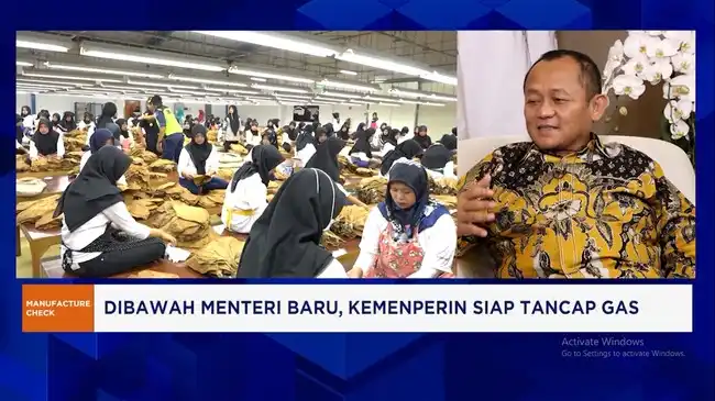 Menperin Muhammad Sarmuji Dorong Industri Nasional dan Tertibkan Rokok Ilegal Menperin Muhammad Sarmuji Dorong Industri Nasional dan Tertibkan Rokok Ilegal