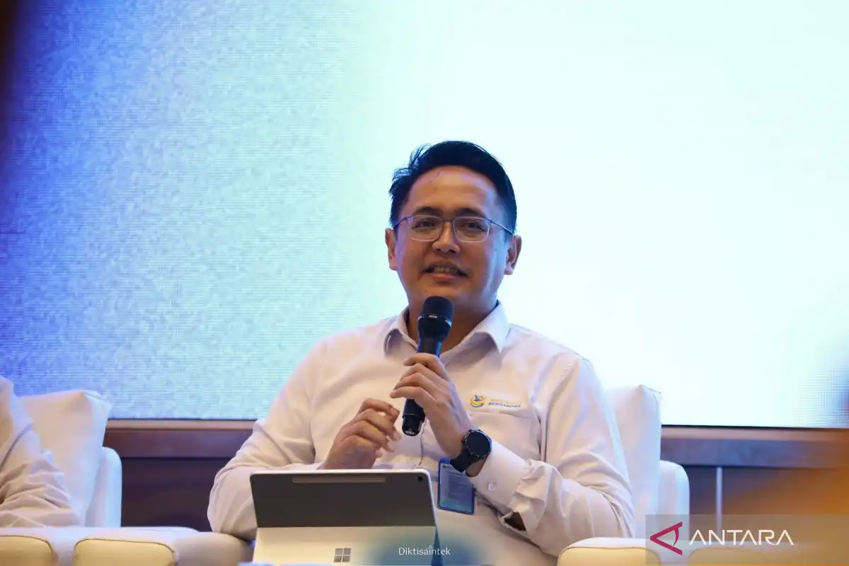 Kemdiktisaintek Mengubah Arah Riset Kampus agar Menjawab Persoalan Nyata Kemdiktisaintek Mengubah Arah Riset Kampus agar Menjawab Persoalan Nyata