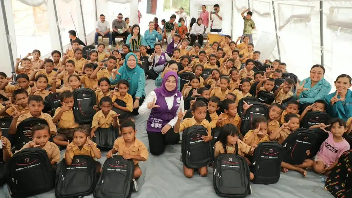 Dukungan TP PKK dan TP Posyandu untuk Pemulihan Warga Terdampak Gempa di Manggarai Timur Dukungan TP PKK dan TP Posyandu untuk Pemulihan Warga Terdampak Gempa di Manggarai Timur