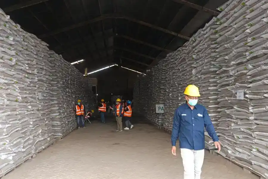 Stok Pupuk Subsidi Aman, Petani Tidak Wajib Menebus dalam Paket