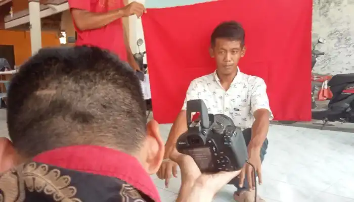 Anak Terlantar Penyandang Disabilitas Mental di Klurahan Mendapat Layanan Perekaman Biometrik
