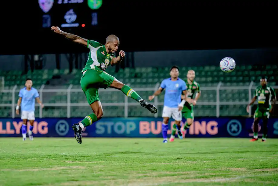 Kemenangan Tipis Persebaya Disertai Sorotan atas Penyelesaian Akhir