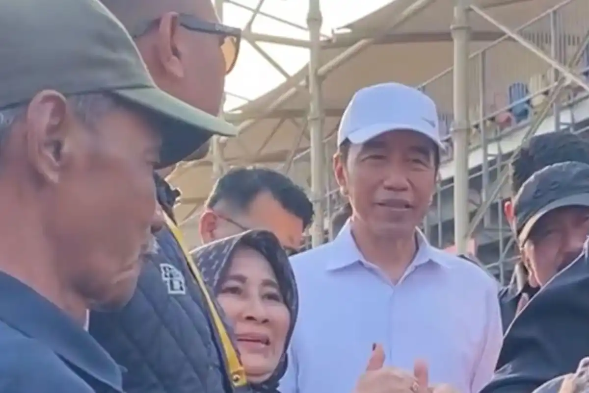 Jokowi Terlihat Menyaksikan MotoGP Mandalika dari Tribun