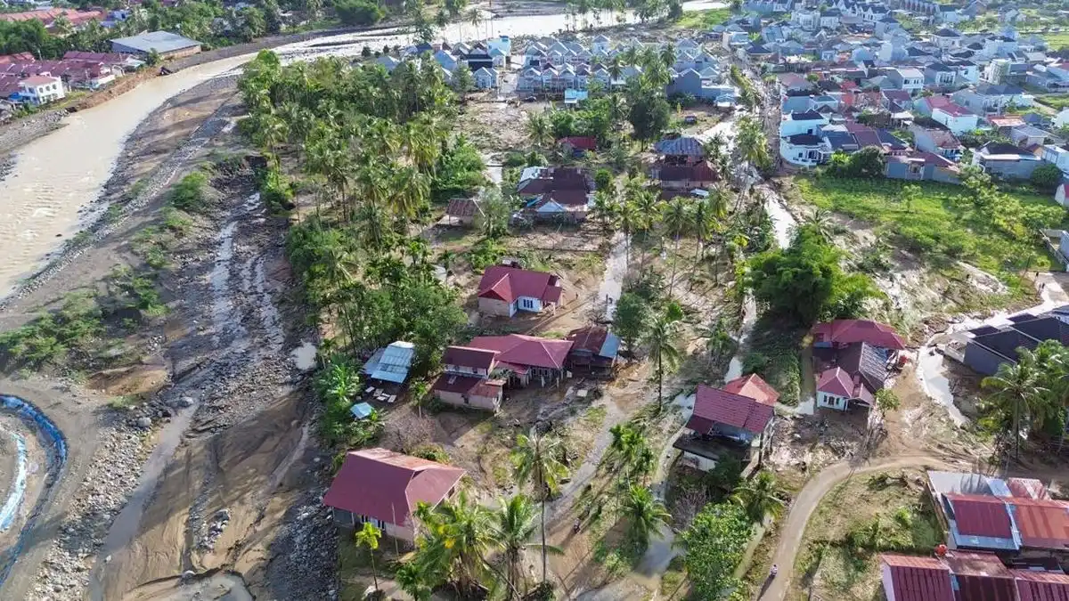Banjir Hujan Deras Rendam 120 Rumah di Padang, 498 Warga Terdampak Banjir Hujan Deras Rendam 120 Rumah di Padang, 498 Warga Terdampak