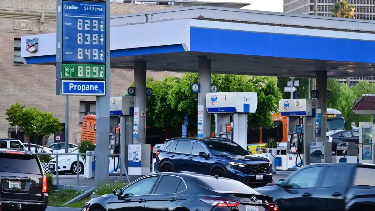 Harga Bensin Dunia Tembus Rp78.937 per Liter, Ini Daftar dan Faktor Pemicunya