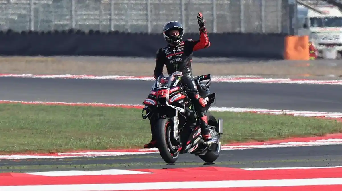 Marco Bezzecchi Kembali ke Puncak dalam Pertamina MotoGP Mandalika 2026