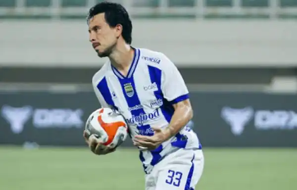 Thom Haye Alihkan Perhatian ke Persib Usai Bawa Indonesia Juara FIFA ASEAN Cup 2026