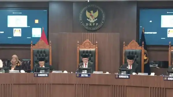 DKPP Menangani Dua Aduan Etik Terkait Syarat Pendidikan Gibran