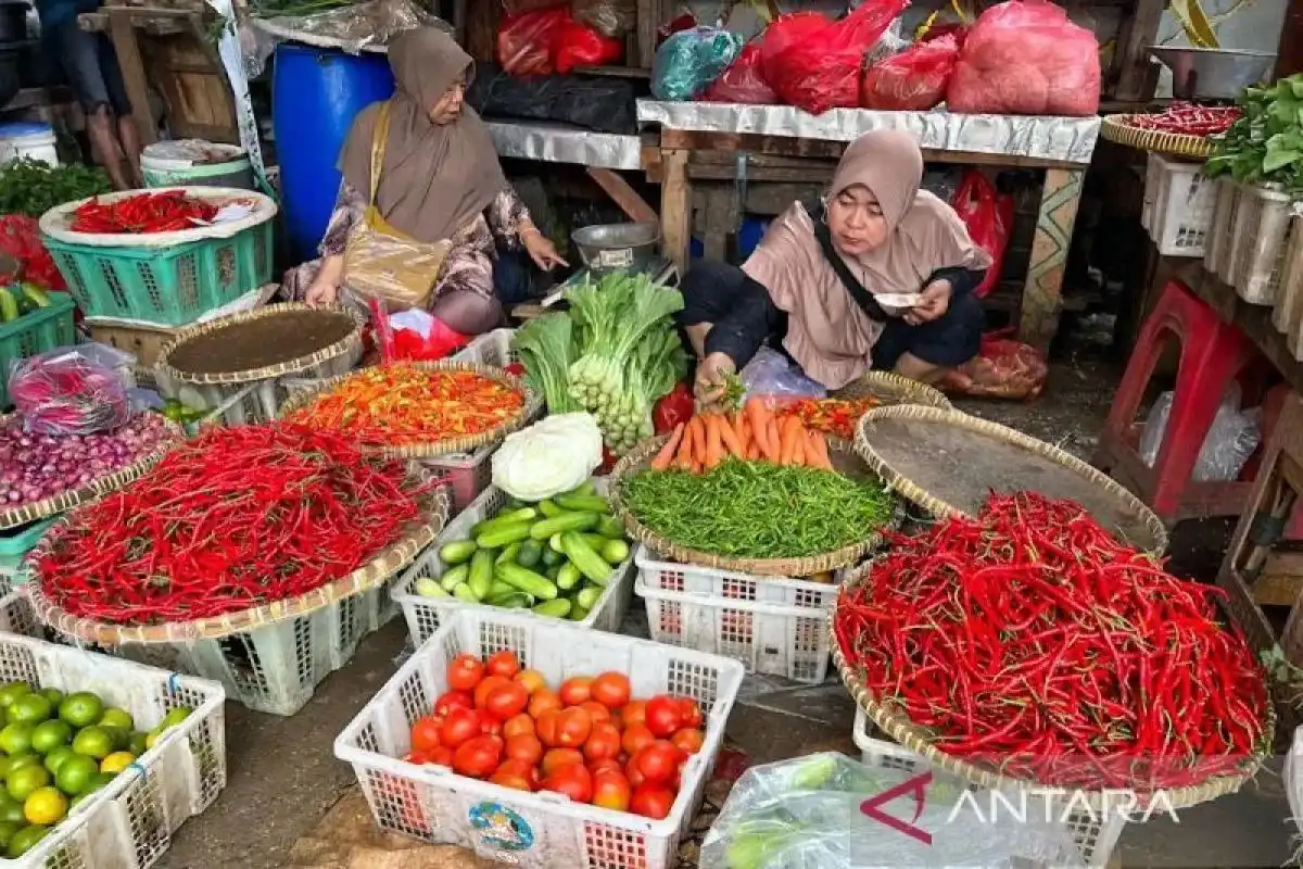 Harga Pangan Nasional: Cabai Rawit Merah Rp132.850 dan Telur Ayam Rp32.150 per Kilogram