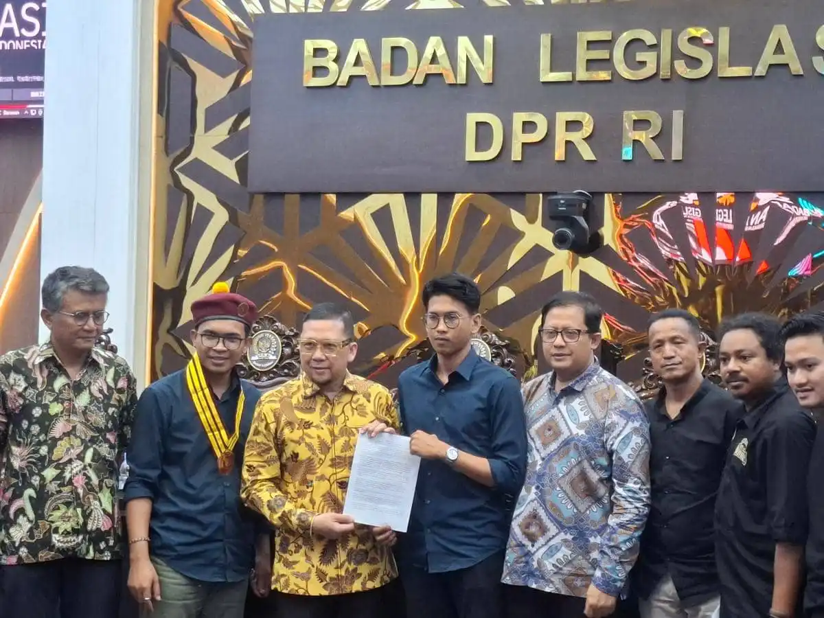 Golkar Menimbang Hak Angket atas Polemik Syarat Pendidikan Gibran