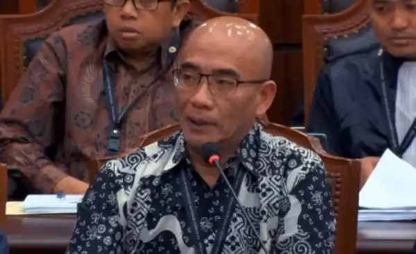 Hasyim Asy’ari Bantah Pasal Pencalonan Gibran Tak Pernah Dibahas di DPR Hasyim Asy’ari Bantah Pasal Pencalonan Gibran Tak Pernah Dibahas di DPR