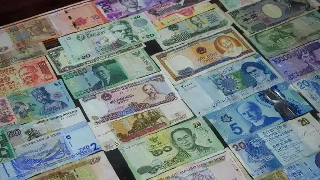 Tekanan Dolar Menekan Rupiah dan Sejumlah Mata Uang Asia pada Perdagangan 13 Oktober