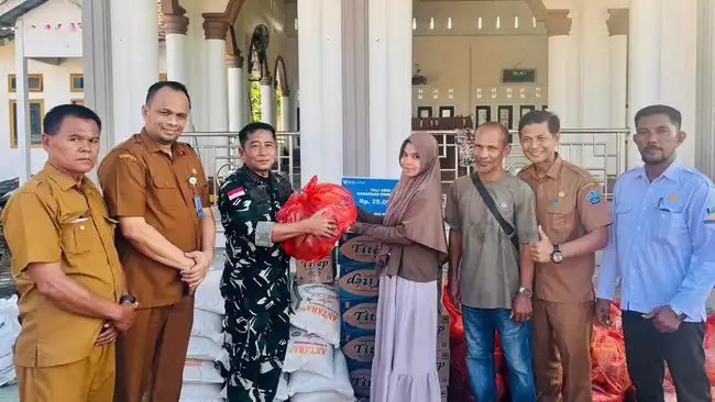Bantuan untuk 31 Keluarga Terdampak Banjir Disalurkan di Pidie Jaya