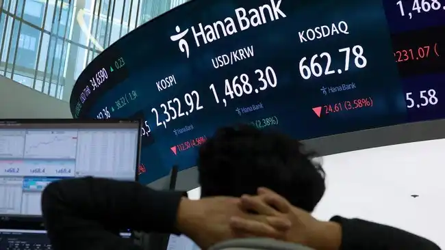 Inflasi AS Tekan Pasar Asia, Kospi Terperosok 5,6%