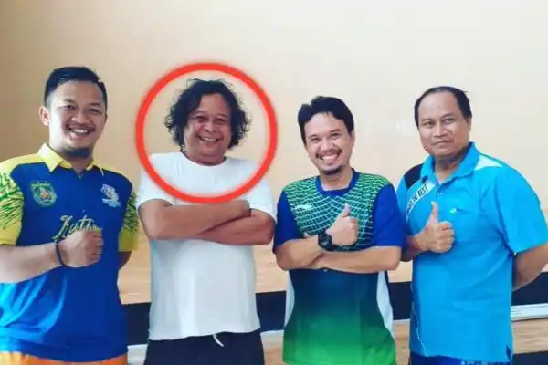 Kepergian Yadi Timo Setelah Pertemuan Kreatif yang Berakhir Duka