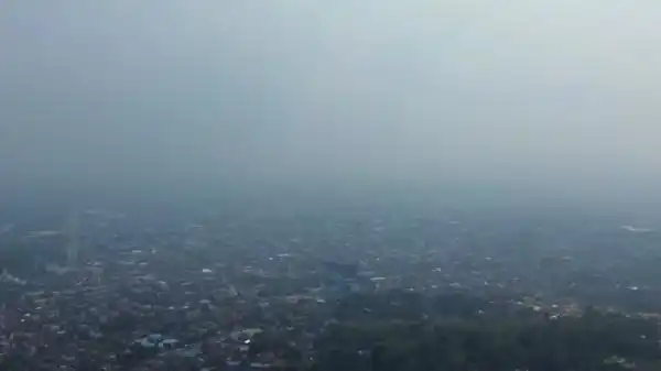 Kabut Asap Dorong Kendari Alihkan Siswa ke Pembelajaran Jarak Jauh